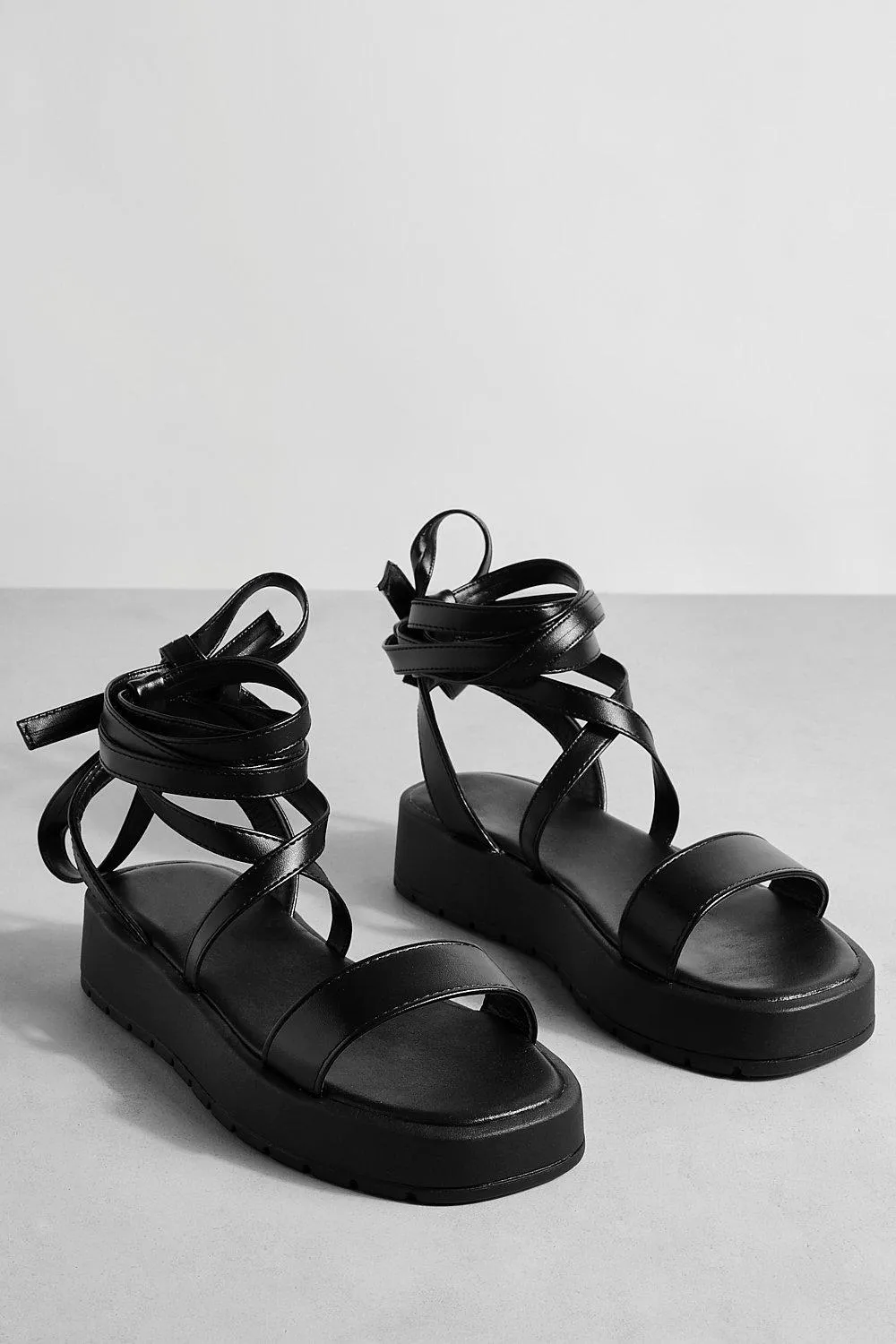 Boohoo Wide Flat Sandals With Toe Ties, Black
