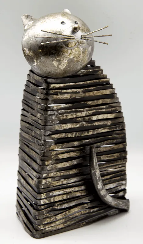 High Quality Metal Cat Statue Sitting